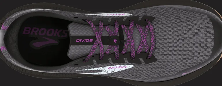SCARPA DA RUNNING DA DONNA BROOKS DIVIDE 4 GTX BLACK/BLACKENED PEARL/PURPLE 120393 1B073